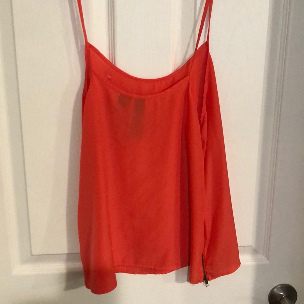 Pink blouse - Picture 2 of 3